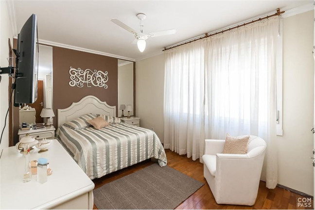 Imagem Imóvel com 2 Quartos à Venda, 82 m² em Menino Deus - Porto Alegre