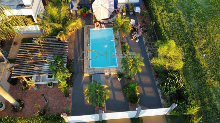 Imagem Casa de Condomínio com 3 Quartos à Venda, 900 m² em águas De Santa Bárbara Imagem Casa de Condomínio com 3 Quartos à Venda, 900 m² em águas De Santa Bárbara