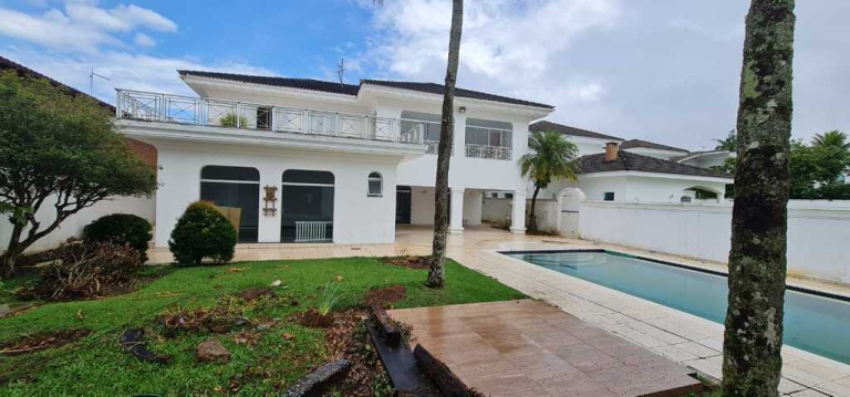Casa com 5 Quartos à Venda,  em Jardim Acapulco - Guarujá