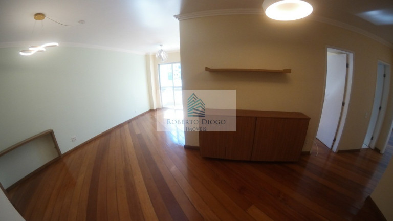 Imagem Imóvel com 3 Quartos à Venda, 120 m² em Icaraí - Niterói Imagem Imóvel com 3 Quartos à Venda, 120 m² em Icaraí - Niterói