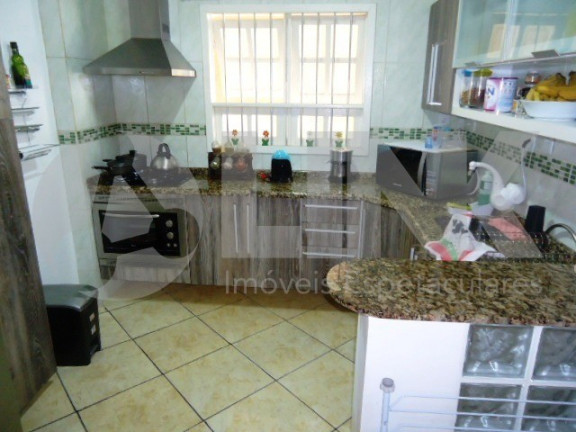 Imagem Casa com 3 Quartos à Venda, 200 m² em Jardim Itu - Porto Alegre Imagem Casa com 3 Quartos à Venda, 200 m² em Jardim Itu - Porto Alegre