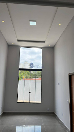 Imagem Casa com 3 Quartos à Venda, 370 m² em Centro - Anápolis