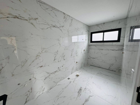 Imagem Casa com 3 Quartos à Venda, 289 m² em Santa Regina - Camboriú