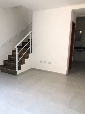 Imagem Casa com 2 Quartos à Venda, 49 m² em Anhanguera - Praia Grande Imagem Casa com 2 Quartos à Venda, 49 m² em Anhanguera - Praia Grande