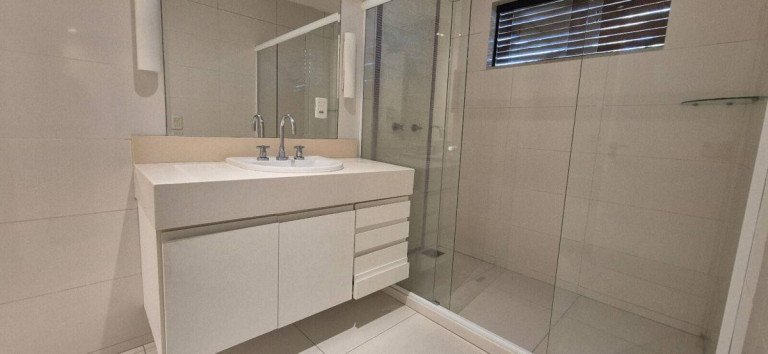 Imagem Casa com 4 Quartos à Venda, 300 m² em Barra Da Tijuca - Rio De Janeiro Imagem Casa com 4 Quartos à Venda, 300 m² em Barra Da Tijuca - Rio De Janeiro