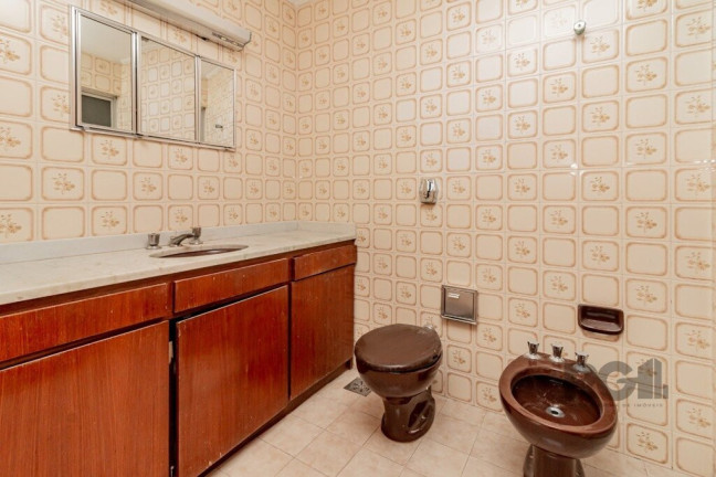 Imagem Imóvel com 2 Quartos à Venda, em Sao Joao - Porto Alegre Imagem Imóvel com 2 Quartos à Venda, em Sao Joao - Porto Alegre