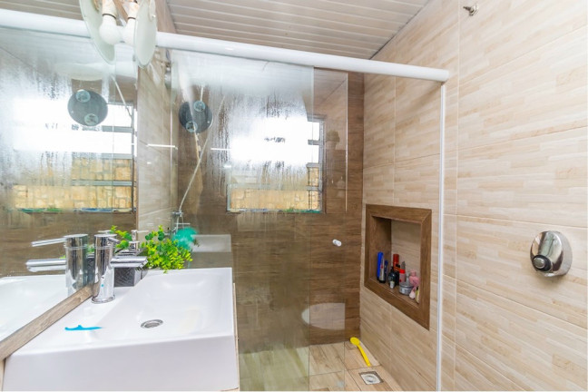 Imagem Casa com 6 Quartos à Venda, 344 m² em Santa Quitéria - Curitiba Imagem Casa com 6 Quartos à Venda, 344 m² em Santa Quitéria - Curitiba