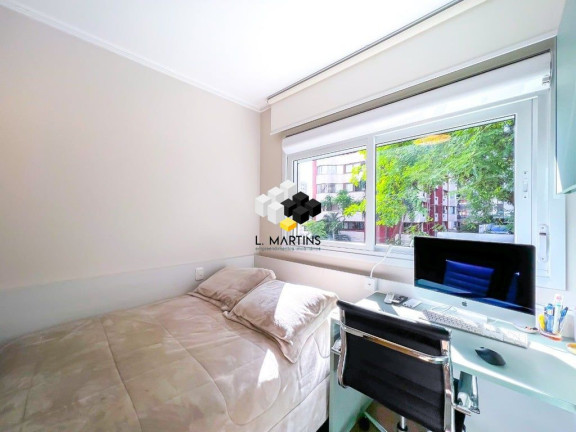 Imagem Apartamento com 3 Quartos à Venda, 170 m² em Petrópolis - Porto Alegre Imagem Apartamento com 3 Quartos à Venda, 170 m² em Petrópolis - Porto Alegre