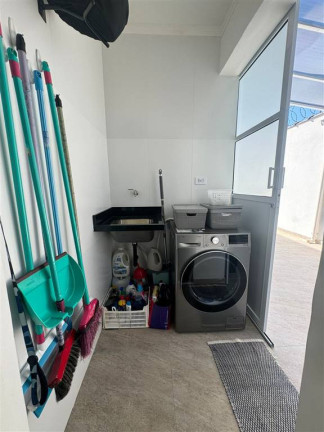 Imagem Casa com 2 Quartos à Venda, 10 m² em Flórida - Praia Grande Imagem Casa com 2 Quartos à Venda, 10 m² em Flórida - Praia Grande
