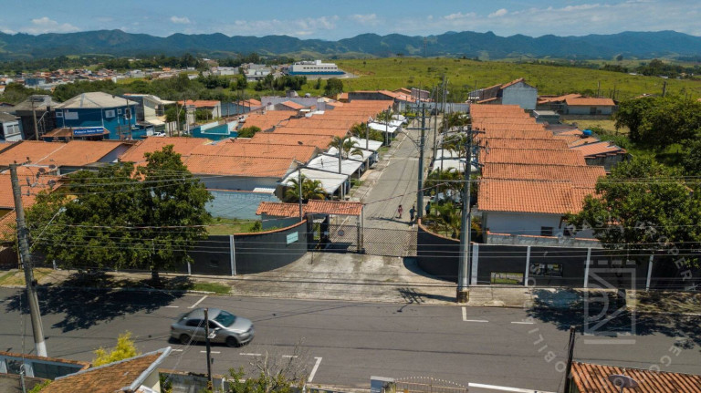 Imagem Casa com 3 Quartos à Venda, 173 m² em Parque Residencial Alvorada - Caçapava