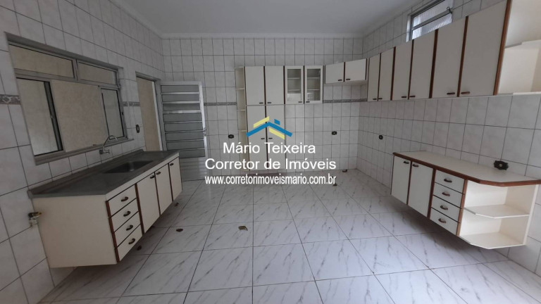 Imagem Casa com 4 Quartos à Venda, 130 m² em Jardim Estoril - São José Dos Campos Imagem Casa com 4 Quartos à Venda, 130 m² em Jardim Estoril - São José Dos Campos