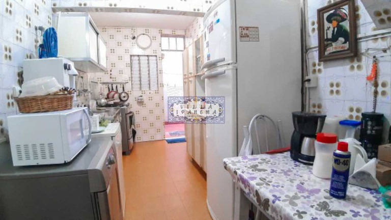 Imagem Imóvel com 4 Quartos à Venda, 240 m² em Ipanema - Rio De Janeiro Imagem Imóvel com 4 Quartos à Venda, 240 m² em Ipanema - Rio De Janeiro