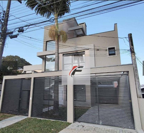 Sobrado com 3 Quartos à Venda, 152 m² em água Verde - Curitiba