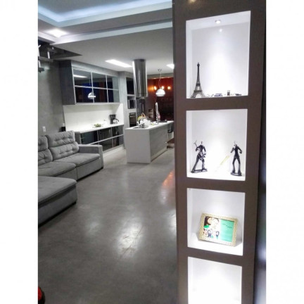 Imagem Casa com 2 Quartos à Venda, 120 m² em São Francisco - Camboriú
