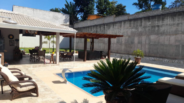 Imagem Casa com 4 Quartos à Venda, 1.164 m² em Jardim Estância Brasil - Atibaia