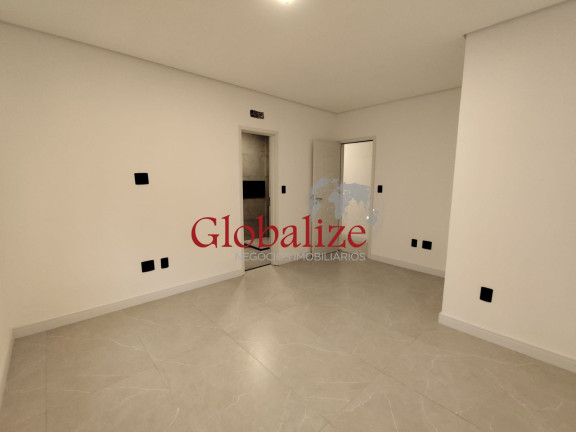 Imagem Casa com 3 Quartos à Venda, 280 m² em Embaré - Santos Imagem Casa com 3 Quartos à Venda, 280 m² em Embaré - Santos
