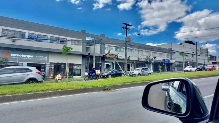 Imóvel Comercial à Venda, 30 m² em Portão - Curitiba