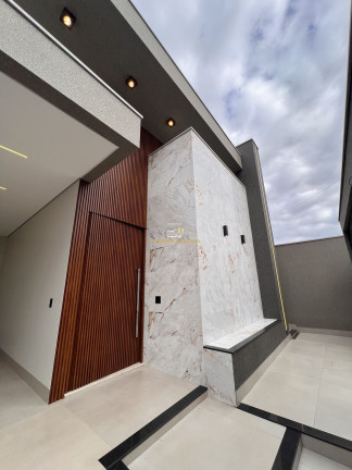Imagem Casa com 3 Quartos à Venda, 239 m² em Residencial Gramado - Patos De Minas Imagem Casa com 3 Quartos à Venda, 239 m² em Residencial Gramado - Patos De Minas