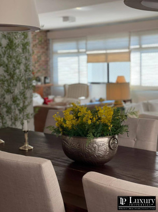 Imagem Apartamento com 3 Quartos à Venda, 359 m² em Real Parque - São Paulo Imagem Apartamento com 3 Quartos à Venda, 359 m² em Real Parque - São Paulo