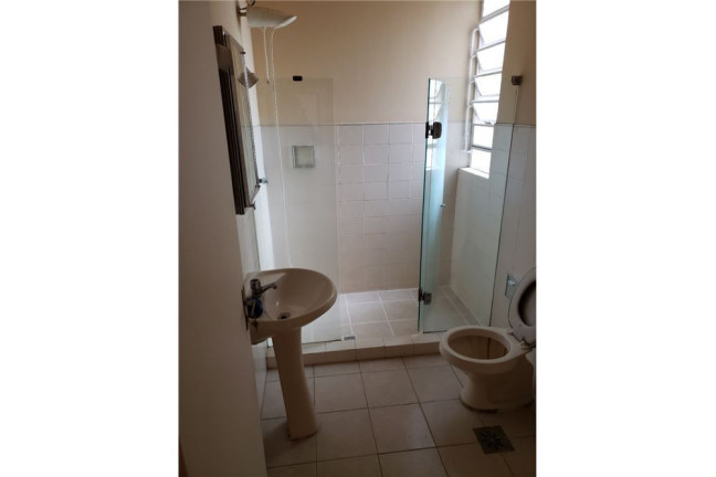 Imagem Imóvel com 2 Quartos à Venda, em Auxiliadora - Porto Alegre Imagem Imóvel com 2 Quartos à Venda, em Auxiliadora - Porto Alegre