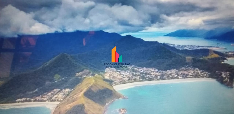 Imagem Sobrado com 4 Quartos à Venda, 300 m² em Viradouro - São Sebastião Imagem Sobrado com 4 Quartos à Venda, 300 m² em Viradouro - São Sebastião
