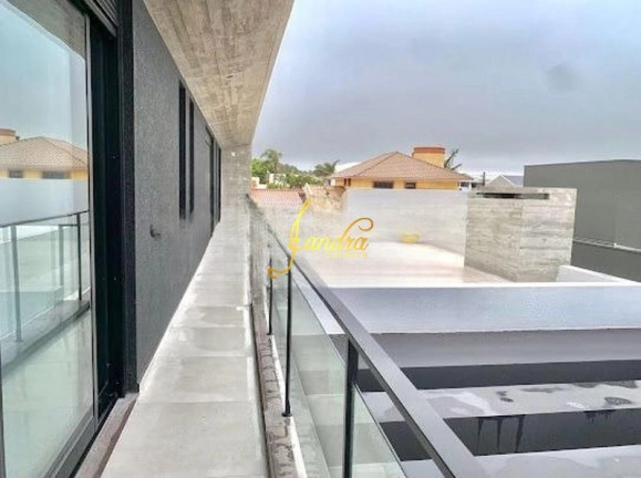 Imagem Sobrado com 4 Quartos à Venda, 300 m² em Centro - Xangri-la
