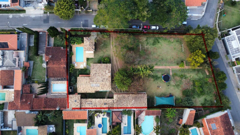 Casa com 4 Quartos à Venda, 500 m² em Vila Petrópolis - Atibaia