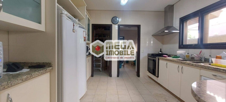 Imagem Casa com 5 Quartos à Venda, 450 m² em Lagoa Da Conceição - Florianópolis Imagem Casa com 5 Quartos à Venda, 450 m² em Lagoa Da Conceição - Florianópolis