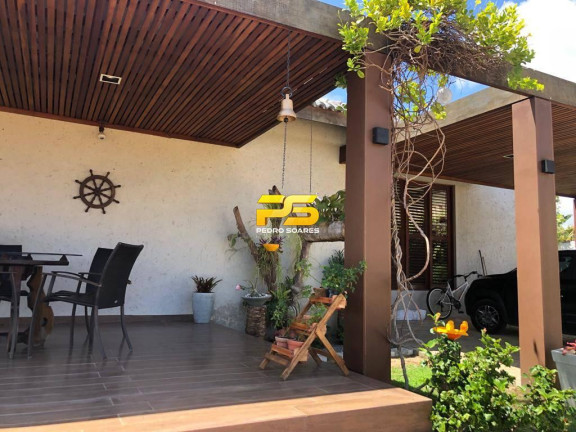 Imagem Casa com 3 Quartos à Venda, 340 m² em Conde