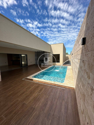 Casa com 3 Quartos à Venda, 360 m² em Setor Cristina Ii - Trindade