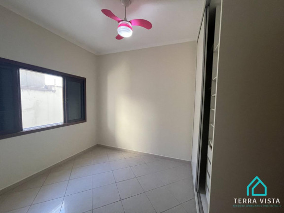 Imagem Casa de Condomínio com 3 Quartos à Venda, 200 m² Imagem Casa de Condomínio com 3 Quartos à Venda, 200 m²