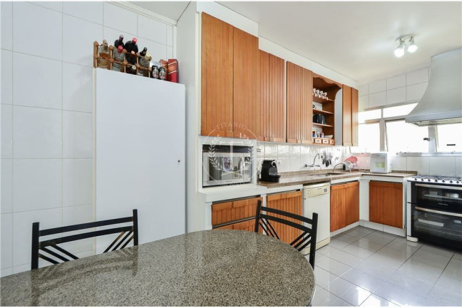 Imagem Apartamento com 2 Quartos à Venda, 146 m² em São Paulo