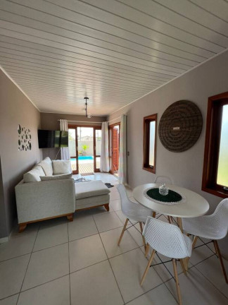 Imagem Casa com 3 Quartos à Venda, 165 m² em Centro - Balneário Barra Do Sul