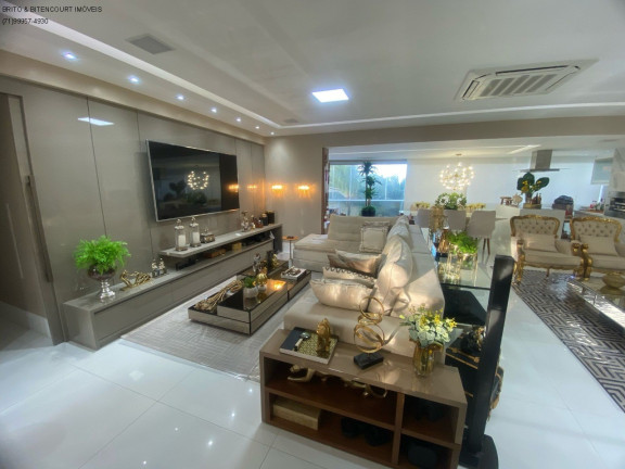 Imagem Imóvel com 3 Quartos à Venda, 200 m² em Pituaçu - Salvador Imagem Imóvel com 3 Quartos à Venda, 200 m² em Pituaçu - Salvador