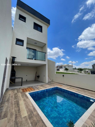 Imagem Casa com 3 Quartos à Venda, 140 m² em Villas Do Jaguari - Santana De Parnaíba Imagem Casa com 3 Quartos à Venda, 140 m² em Villas Do Jaguari - Santana De Parnaíba