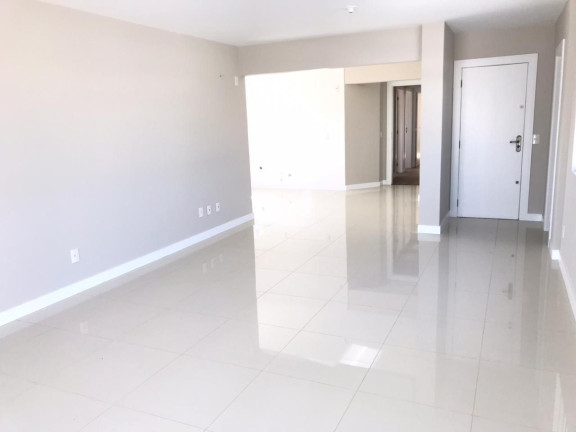 Imagem Imóvel com 3 Quartos à Venda, 250 m² em Centro - Palhoça