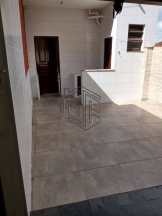 Imagem Apartamento com 2 Quartos à Venda, 100 m² em Centro - São Vicente Imagem Apartamento com 2 Quartos à Venda, 100 m² em Centro - São Vicente