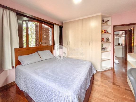 Imagem Casa com 4 Quartos à Venda, 287 m² em Jardim Marajoara - São Paulo Imagem Casa com 4 Quartos à Venda, 287 m² em Jardim Marajoara - São Paulo