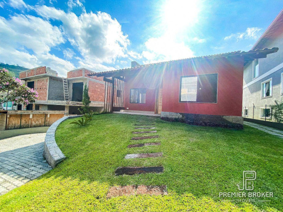 Imagem Casa com 3 Quartos à Venda, 300 m² em Vargem Grande - Teresópolis Imagem Casa com 3 Quartos à Venda, 300 m² em Vargem Grande - Teresópolis