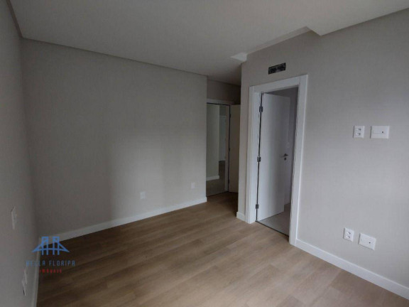 Imagem Apartamento com 2 Quartos à Venda, 74 m² em Centro - Florianópolis