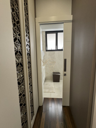 Imagem Sobrado com 3 Quartos à Venda, 284 m² em Uberaba - Curitiba