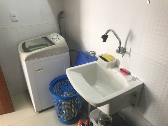 Imagem Casa com 3 Quartos à Venda, 200 m² em Novo Aleixo - Manaus Imagem Casa com 3 Quartos à Venda, 200 m² em Novo Aleixo - Manaus