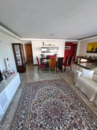 Imagem Apartamento com 4 Quartos à Venda, 204 m² em Icaraí - Niterói