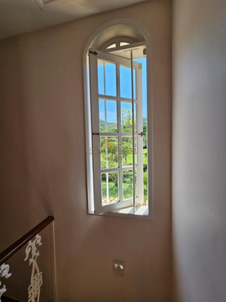Imagem Casa com 2 Quartos à Venda, 110 m² em Albuquerque - Teresópolis