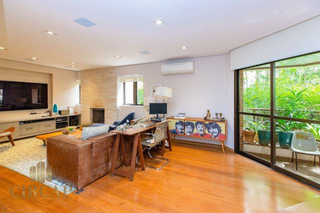 Imagem Apartamento com 3 Quartos à Venda, 218 m² em Itaim - São Paulo Imagem Apartamento com 3 Quartos à Venda, 218 m² em Itaim - São Paulo