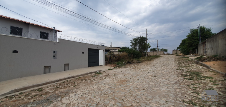 Imagem Sobrado com 3 Quartos à Venda,  em Melo Viana - Esmeraldas