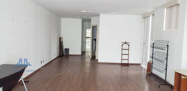 Imagem Sala Comercial à Venda ou Locação, 60 m² em Centro - Florianópolis Imagem Sala Comercial à Venda ou Locação, 60 m² em Centro - Florianópolis