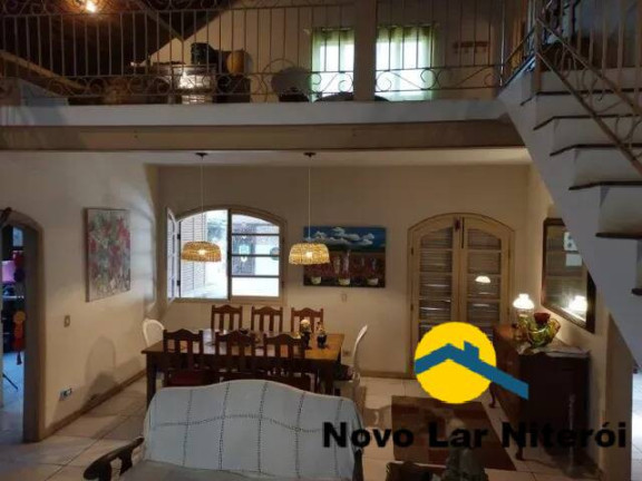 Imagem Casa com 5 Quartos à Venda, 250 m² em Piratininga - Niterói Imagem Casa com 5 Quartos à Venda, 250 m² em Piratininga - Niterói