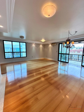 Apartamento com 3 Quartos à Venda, 301 m² em Centro - Florianópolis