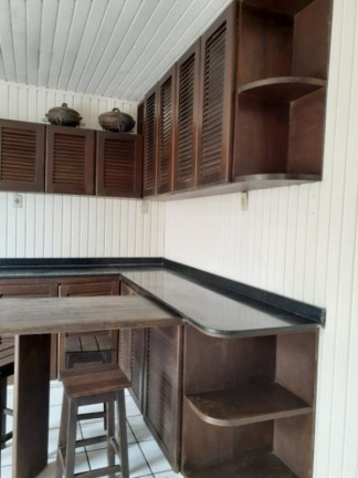 Imagem Casa com 3 Quartos à Venda, 360 m² em Imbetiba - Macaé